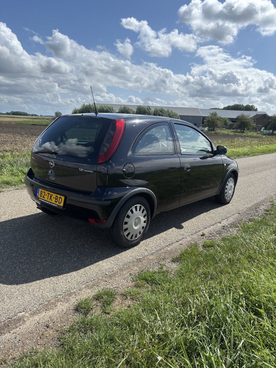 Opel corsa voljaar apk!