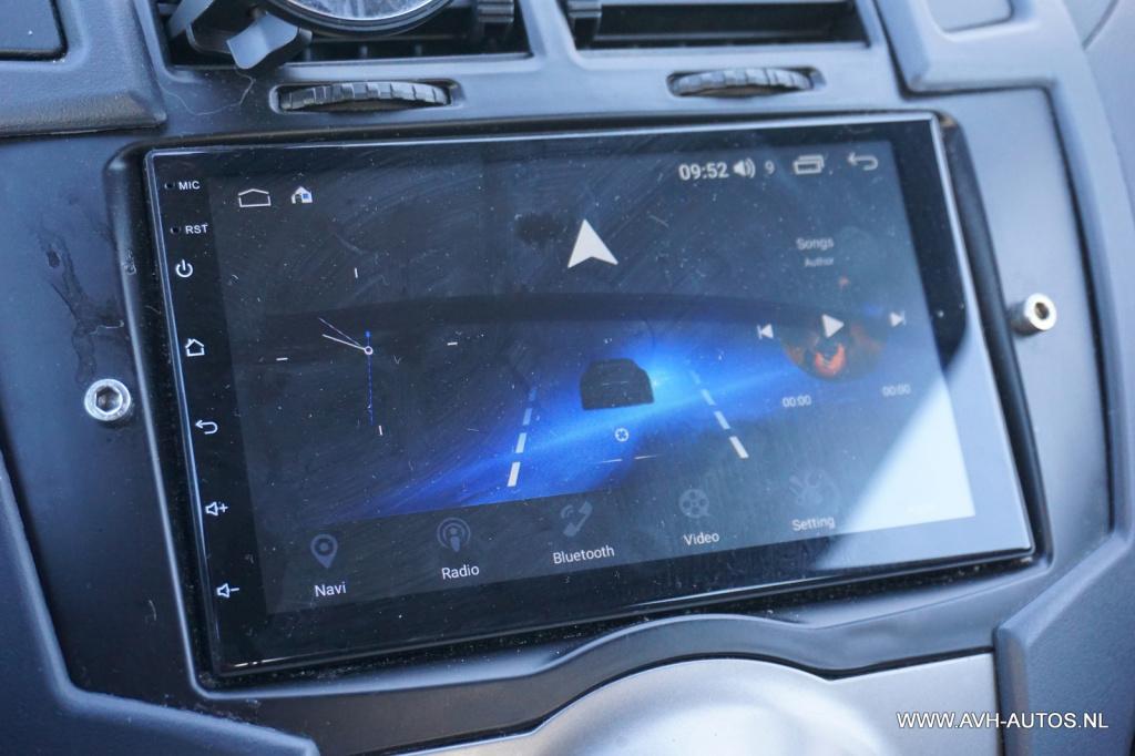 Toyota Yaris 1.0 vvti acces