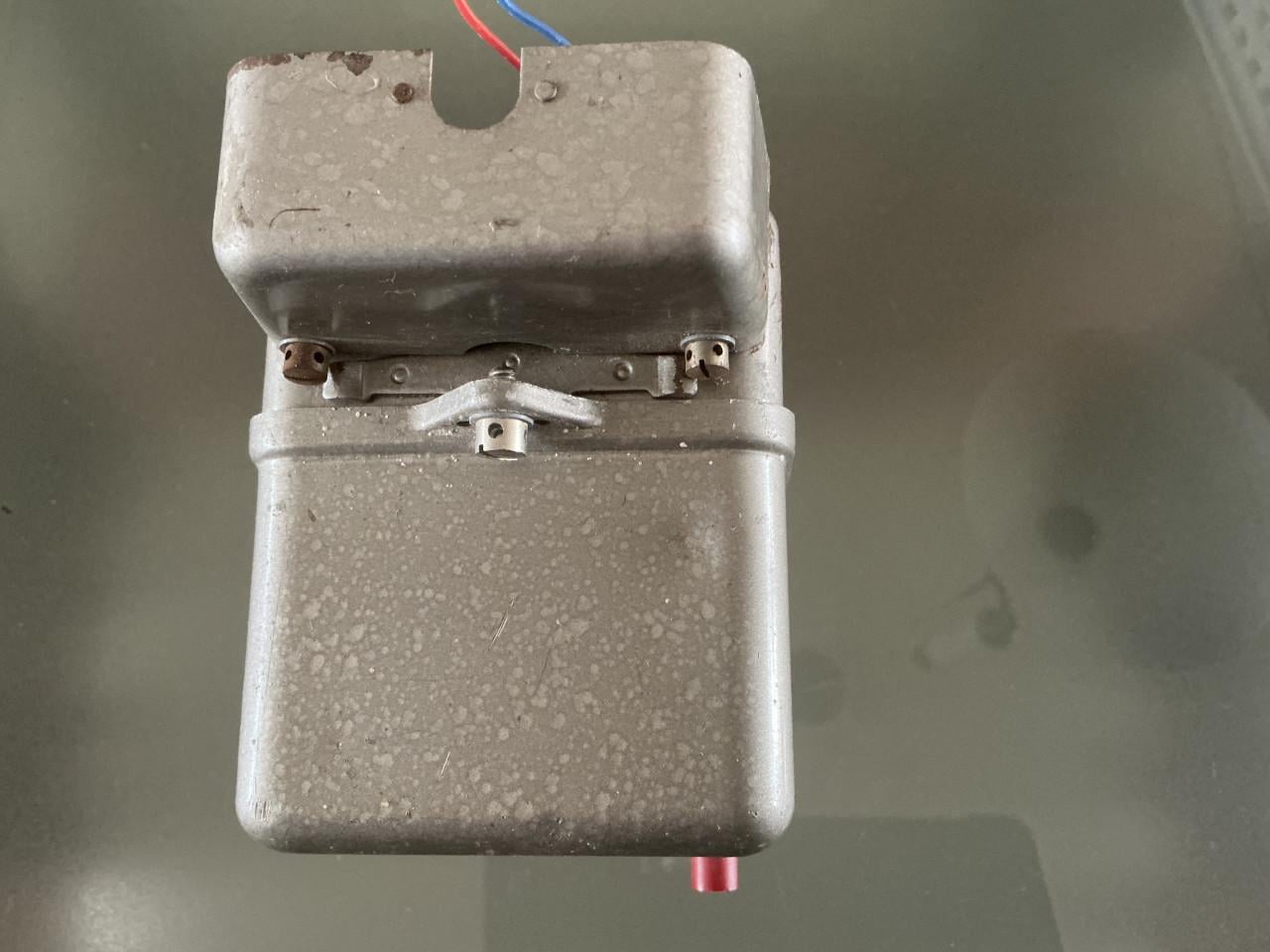 Oude telefoontikker