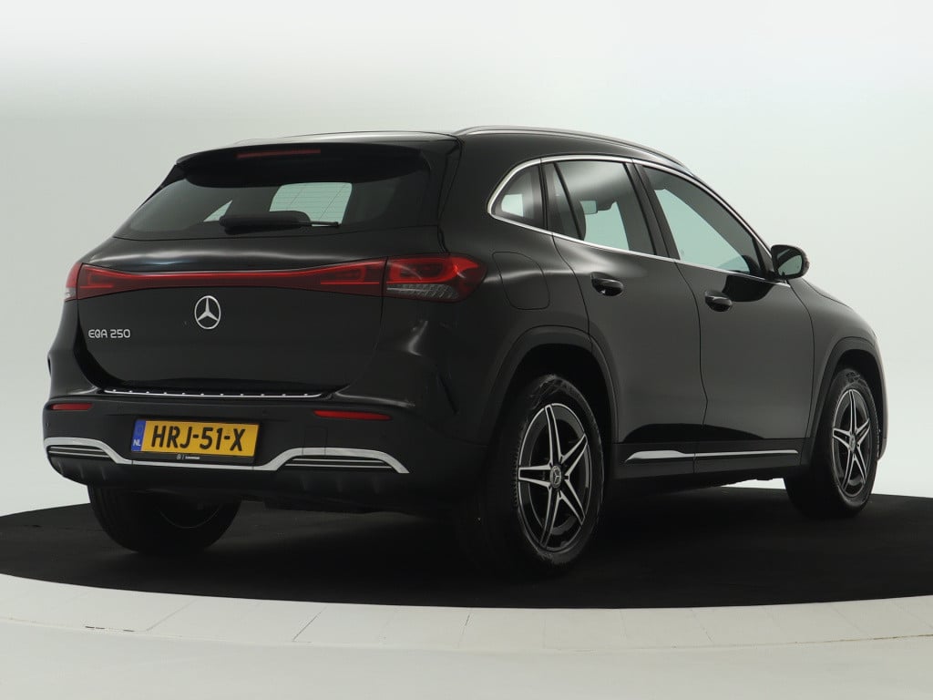 Mercedes-Benz Eqa 250 amg line 67 kwh | amg line | achteruitrijcamera | eas