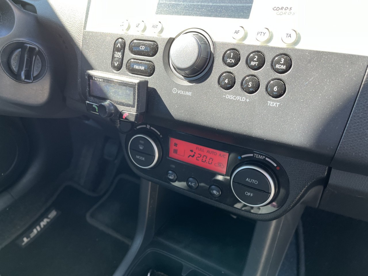 Suzuki Swift 1.3 bandit met weinig kilometers