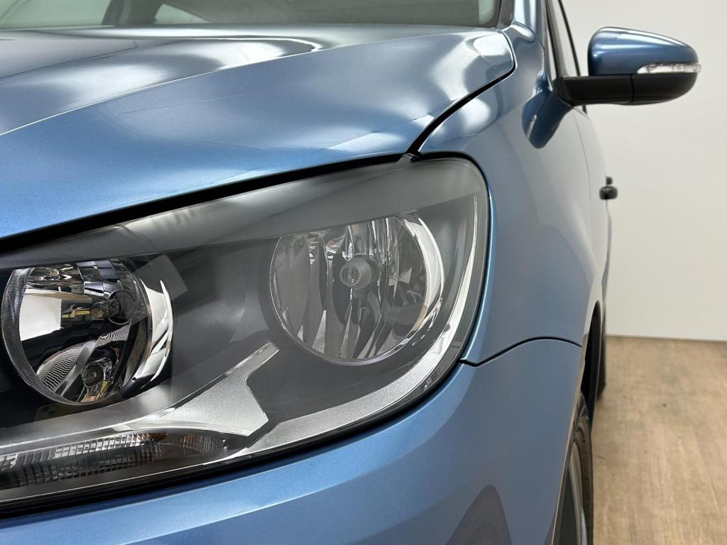 Volkswagen Touran occasion | blauw | tweedehands volkswagen touran | 7-zits