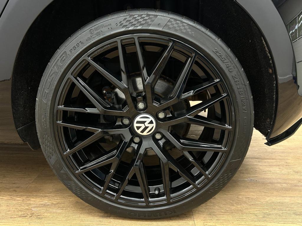 Volkswagen Golf occasion 1.4 tsi act business edition r | zwart | tweedehan