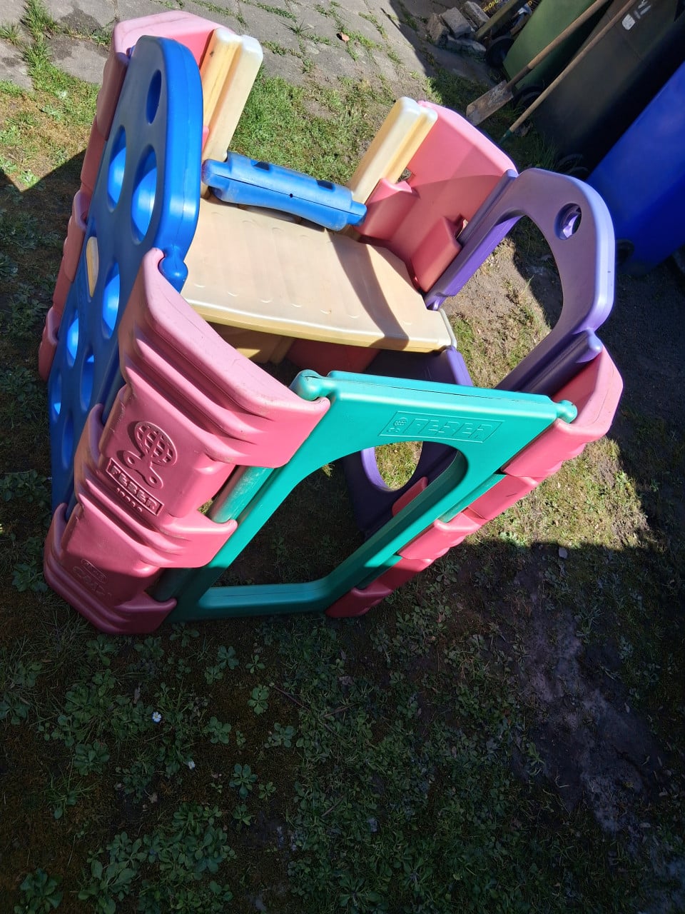 Speelhuisje / Glijbaan