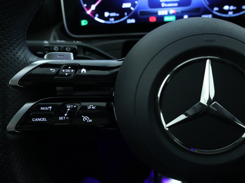 Mercedes-Benz C-Klasse estate 300 e amg plug-in hybride | amg line | night 