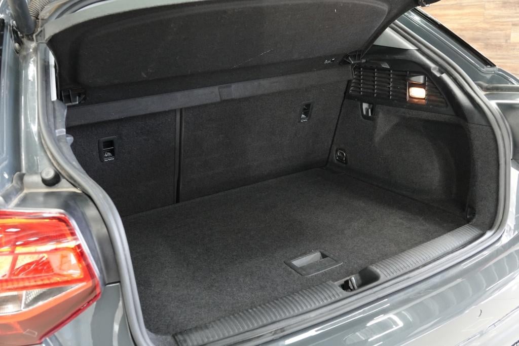 Audi Q2 1.0 tfsi sport | pdc | 19" | leder | stoelverw. |