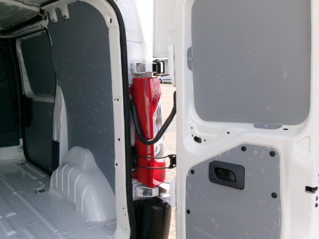 Citroen Jumpy 1.6 hdi l1/h1 airco, cr.control, side-bars