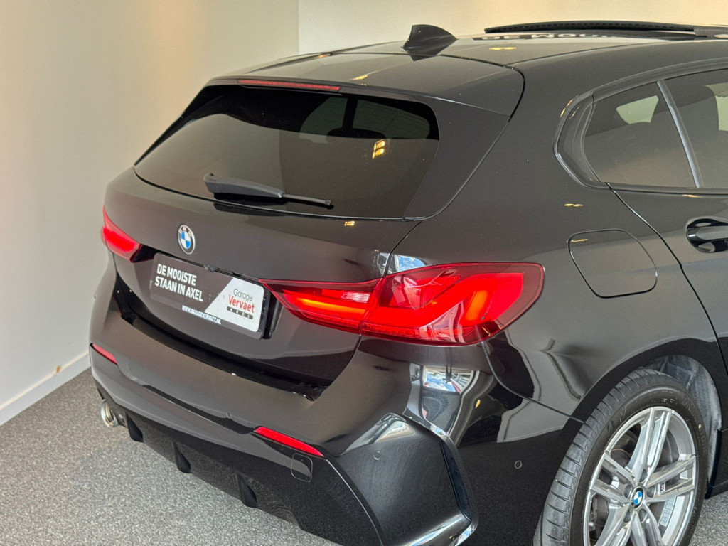 BMW 1 Serie 118i high executive m-sport