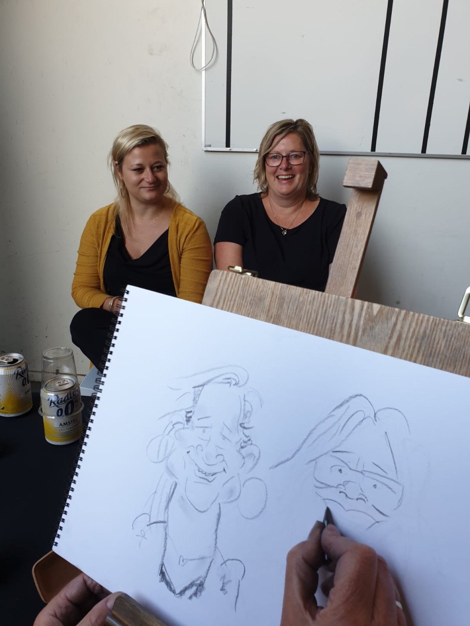 Leuk voor uw feest: laat karikaturen tekenen!