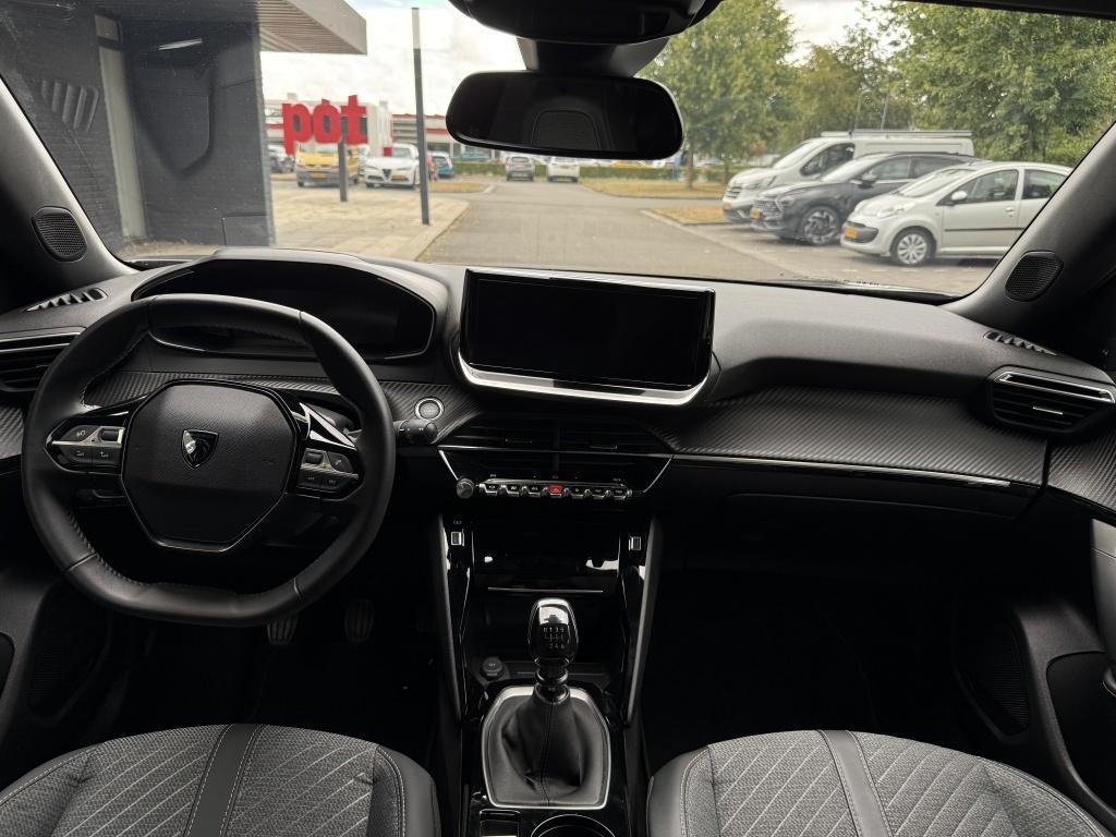 Peugeot 2008 1.2 puretech allure