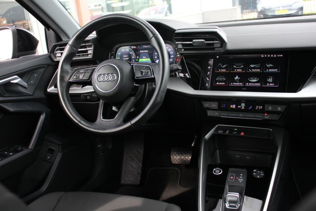 Audi A3 sportback 40 tfsi e edition | led | cruise control