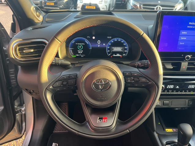 Toyota Yaris Cross 1.5 hybrid 130 gr sport plus pack