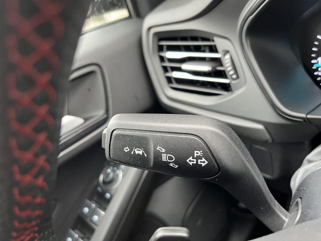 Ford Focus wagon st-line | automaat | climate control | cruise control | wi