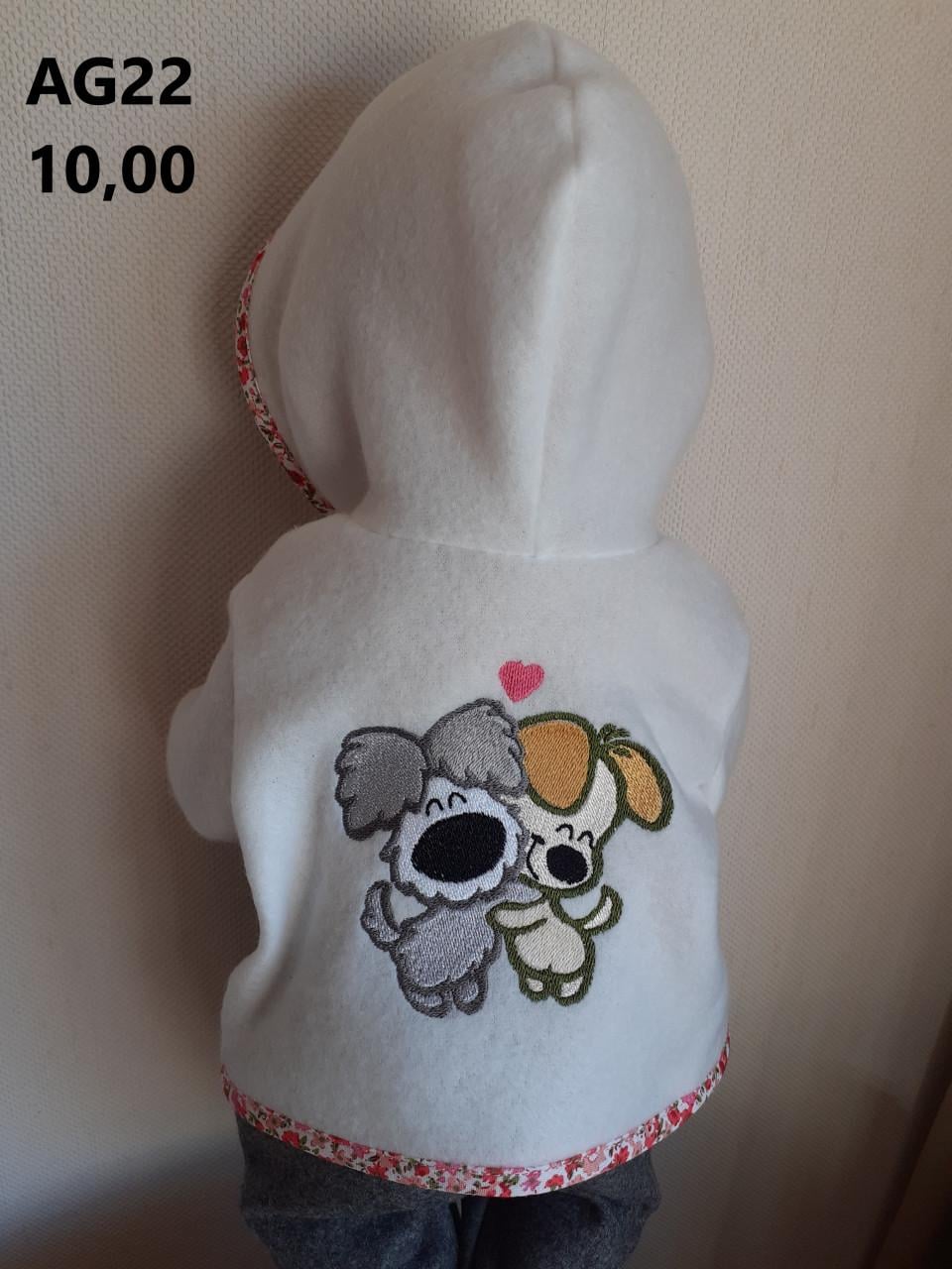 Poppenkleertjes baby born. Vestje Woezel en Pip. Opbrengst KiKa.