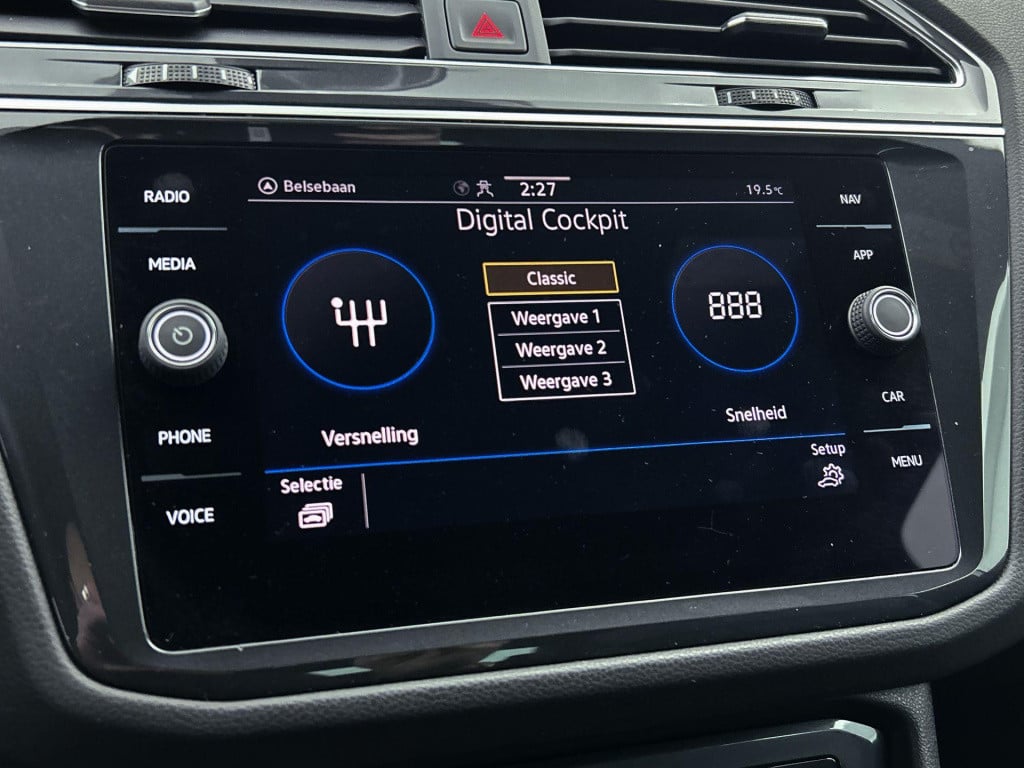 Volkswagen Tiguan 1.5 tsi r-line | automaat | lmv | panorama dak | climate 