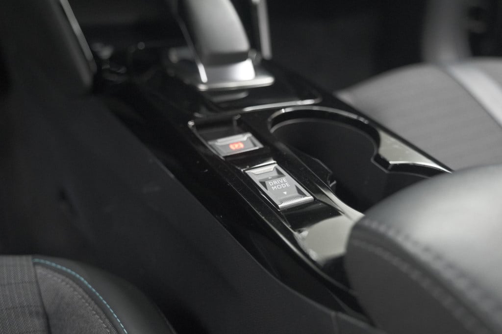 Peugeot 208 ev allure 50 kwh | 3 fase laadfunctie | parkeersensoren | apple