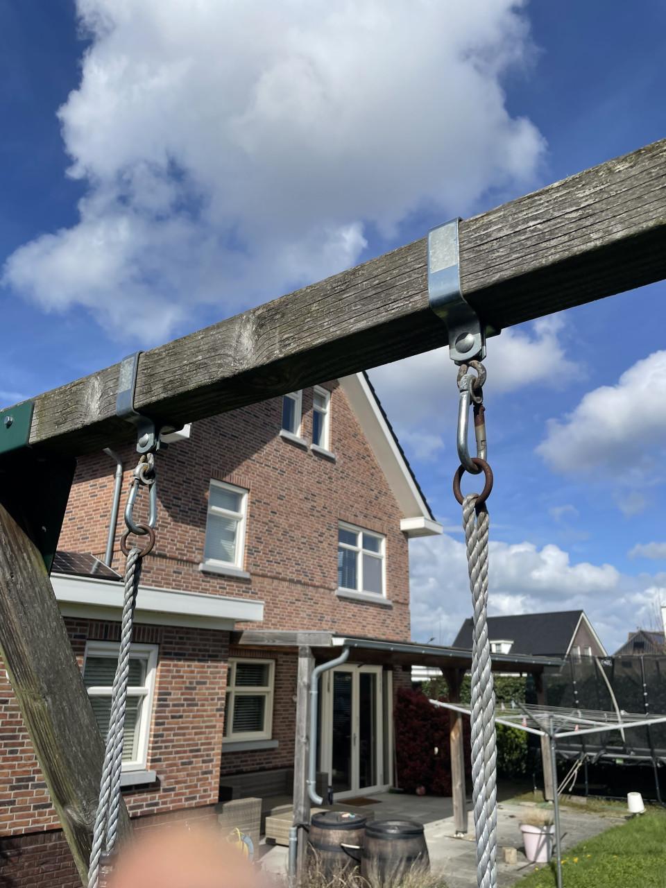 Schommelframe voor twee schommels
