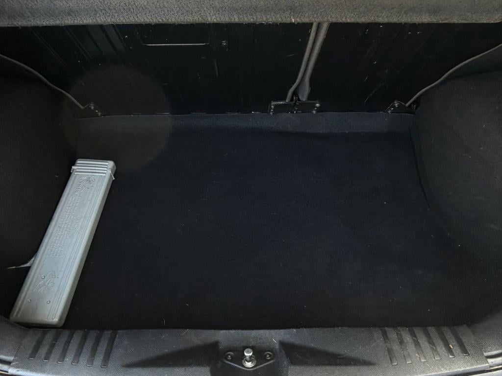 Ford Fiesta 1.3-8v futura * airco * trekhaak * l.m. velgen * e.l. ramen