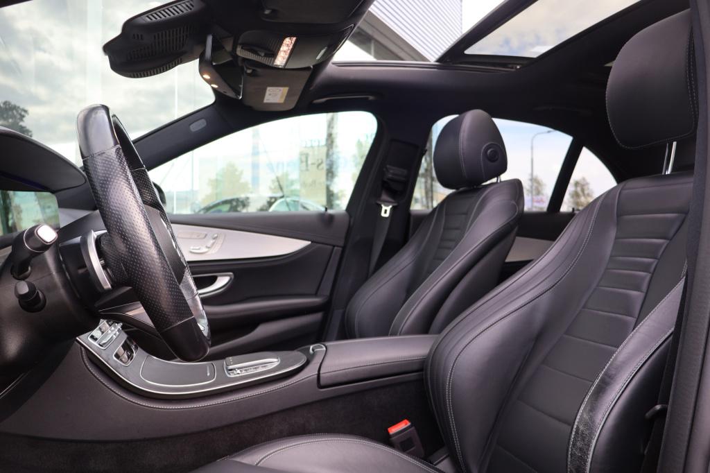 Mercedes-Benz E-Klasse 200 business solution amg l panoramadak l burmester 