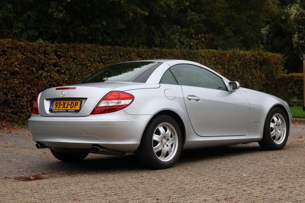 Mercedes-Benz SLK 200 k.