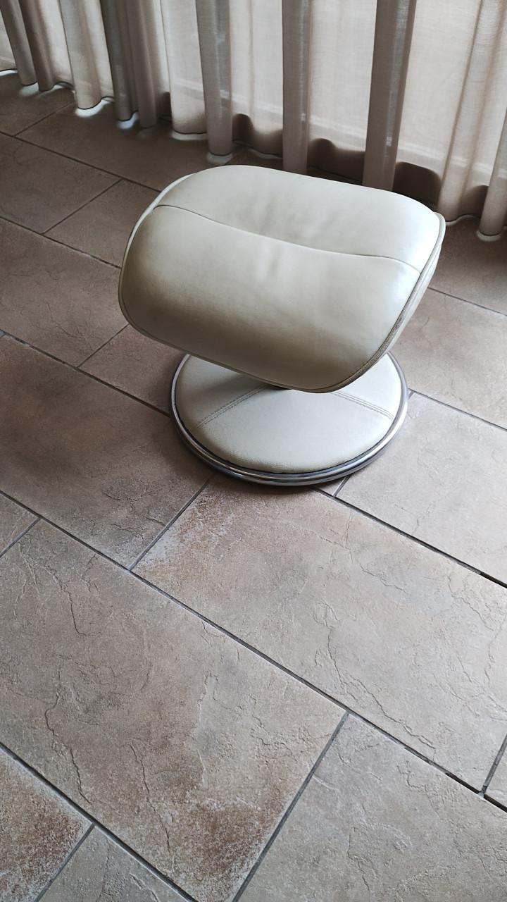 Gratis af te halen, hocker
