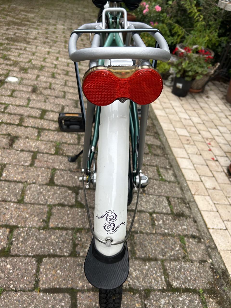 Meisjesfiets Batavus Gabana. Geheel gereviseerd. Lees advertentie.