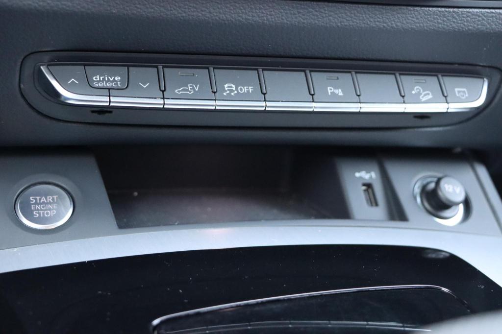Audi Q5 50 tfsi e s edition competition 300pk s-tronic