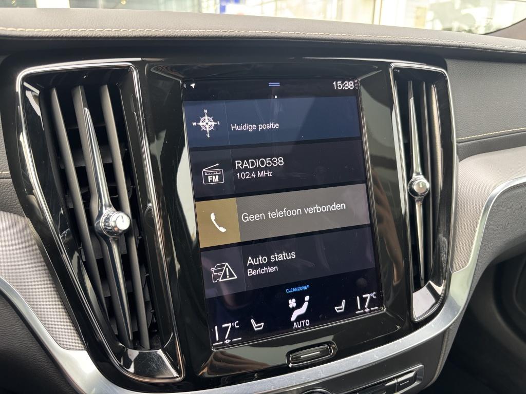 Volvo V60 t6 398pk recharge r-design| panodak| adap.cruise| camera| awd