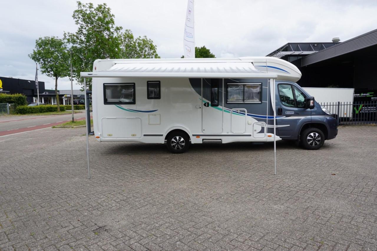 Chausson Sweet Cosy Face to Face indeling 2013 met lage km stand