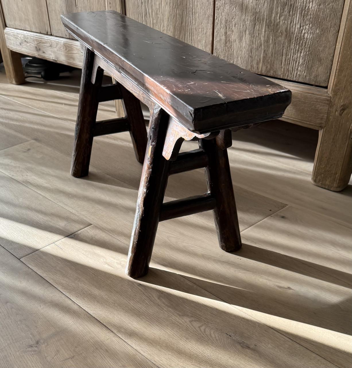 Oude houten Chinese bank ( Elmwood/oldwood)