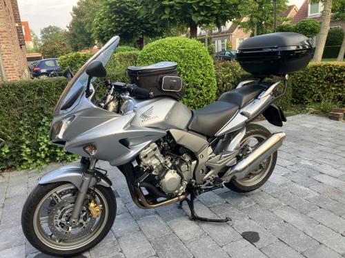 Honda CBF1000A 2008 slechts 21.390 km topkoffer recent geserviced 100% goed