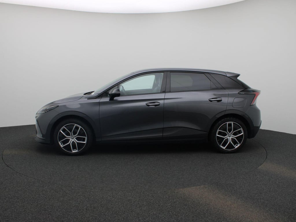 MG Mg4 64 kwh luxury