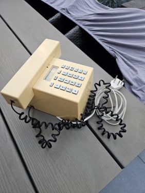Vintage primafoon Jan des Bouvrie Kubus telefoon model 4642...