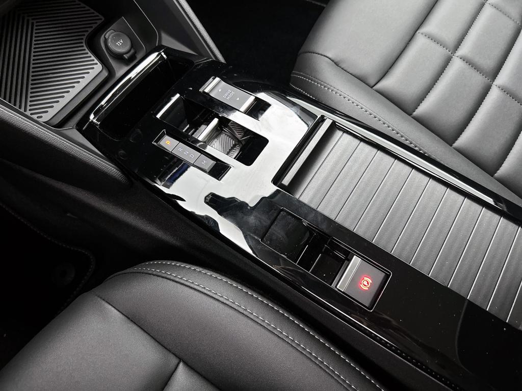 Citroen C4 X hybrid 145pk automaat max | rijklaar | adaptive cruise | achte