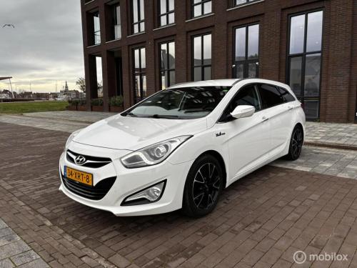 Hyundai i40, wagon 1.6 GDI Blue i-Drive km180.348 Nap BJ2012