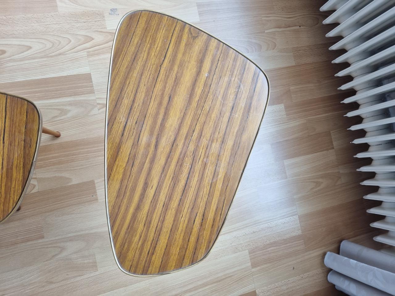 Vintage bijzettafeltjes