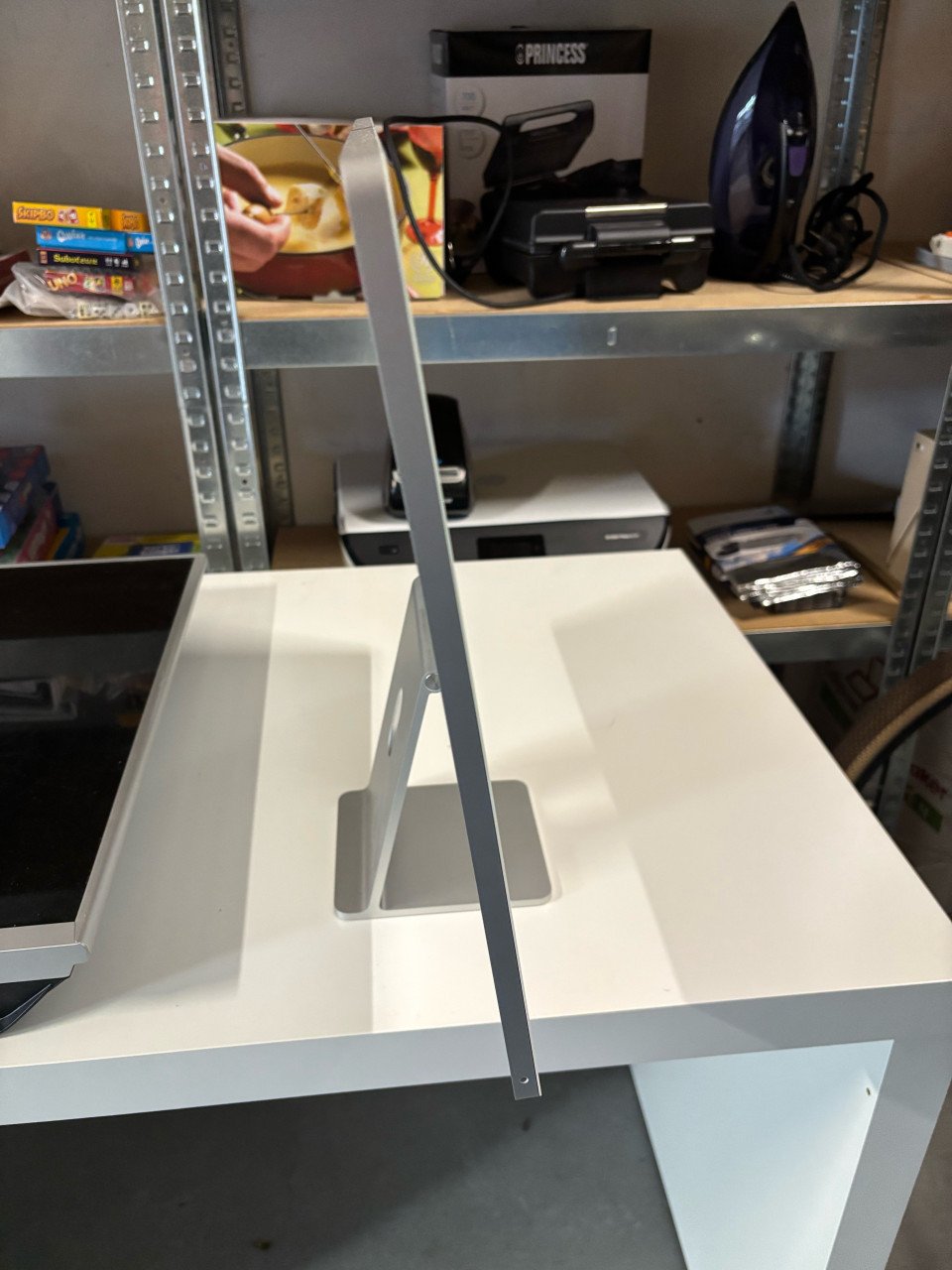 Apple iMac 24 inch (2021) CTO 8GB 256GB SSD M1 8core GPU Touch ID Numpad