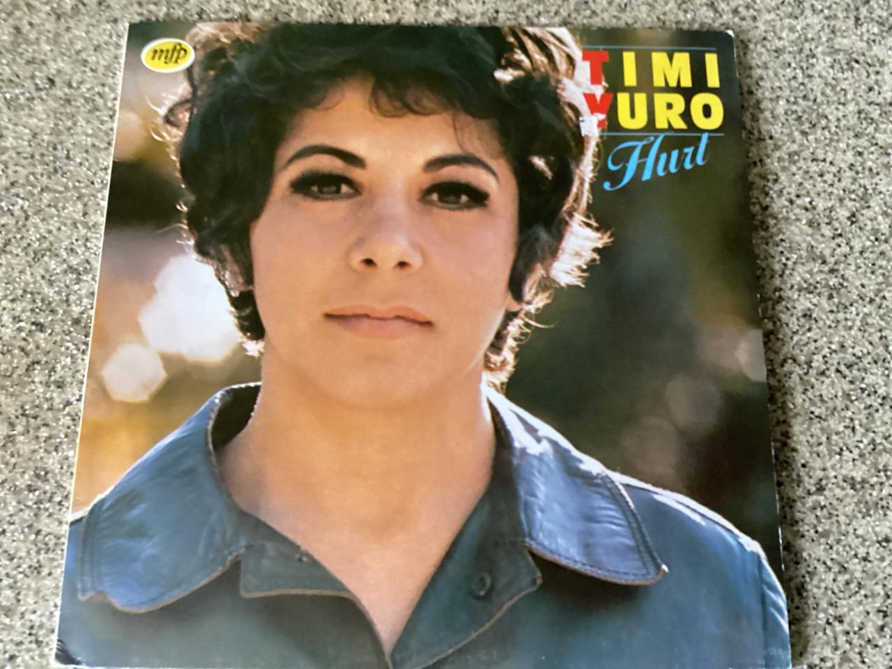 Verschillende LP’s van Timi Yuro.
