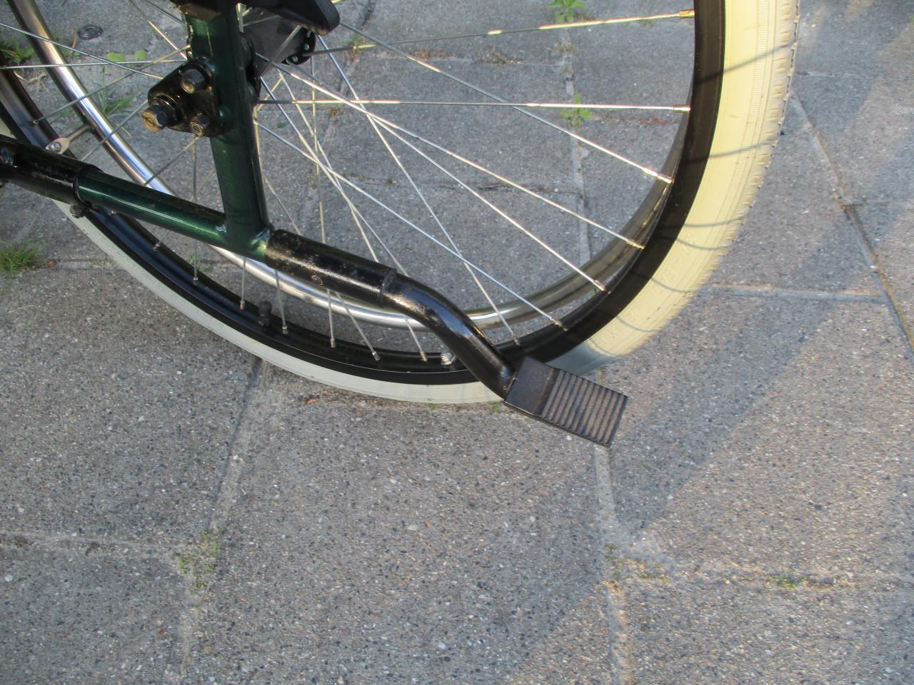 Te koop mooie degelijke  Exel van Os  rolstoel met kussen