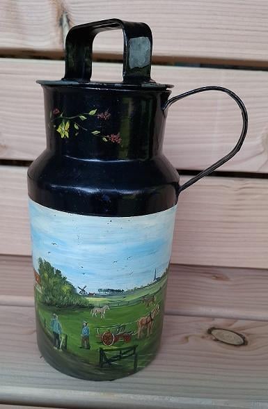 Oud Rondom Beschilderd Melkbusje