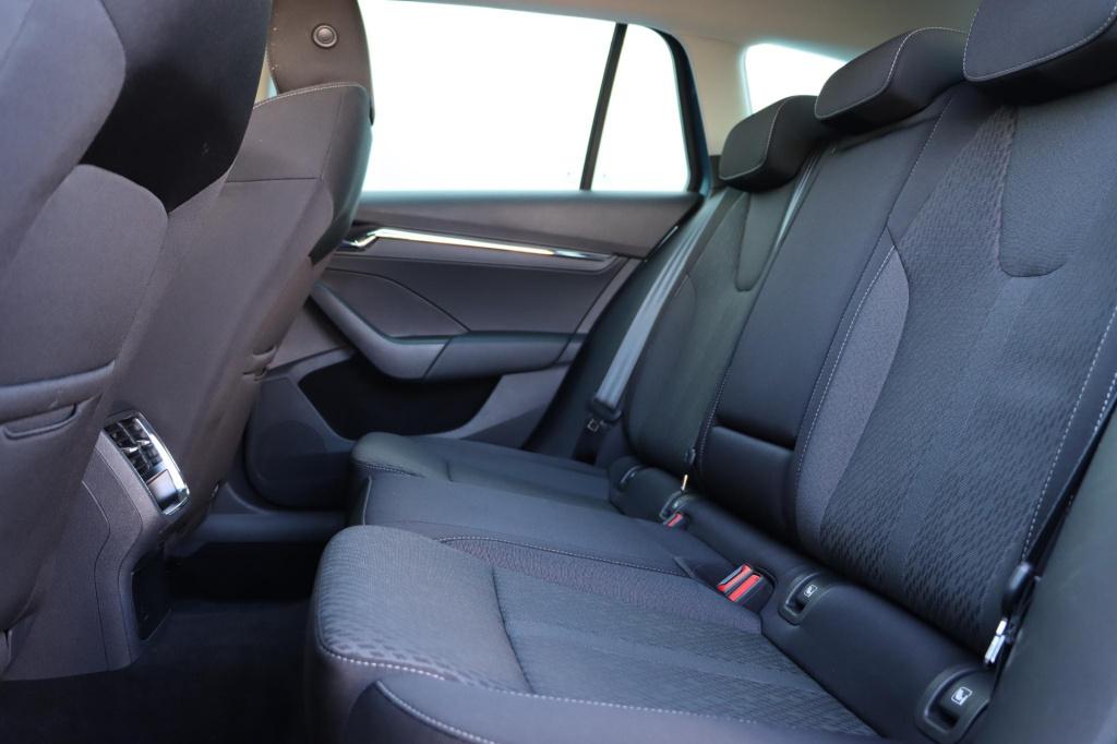 Skoda Octavia combi 1.5 tsi first edition 150pk