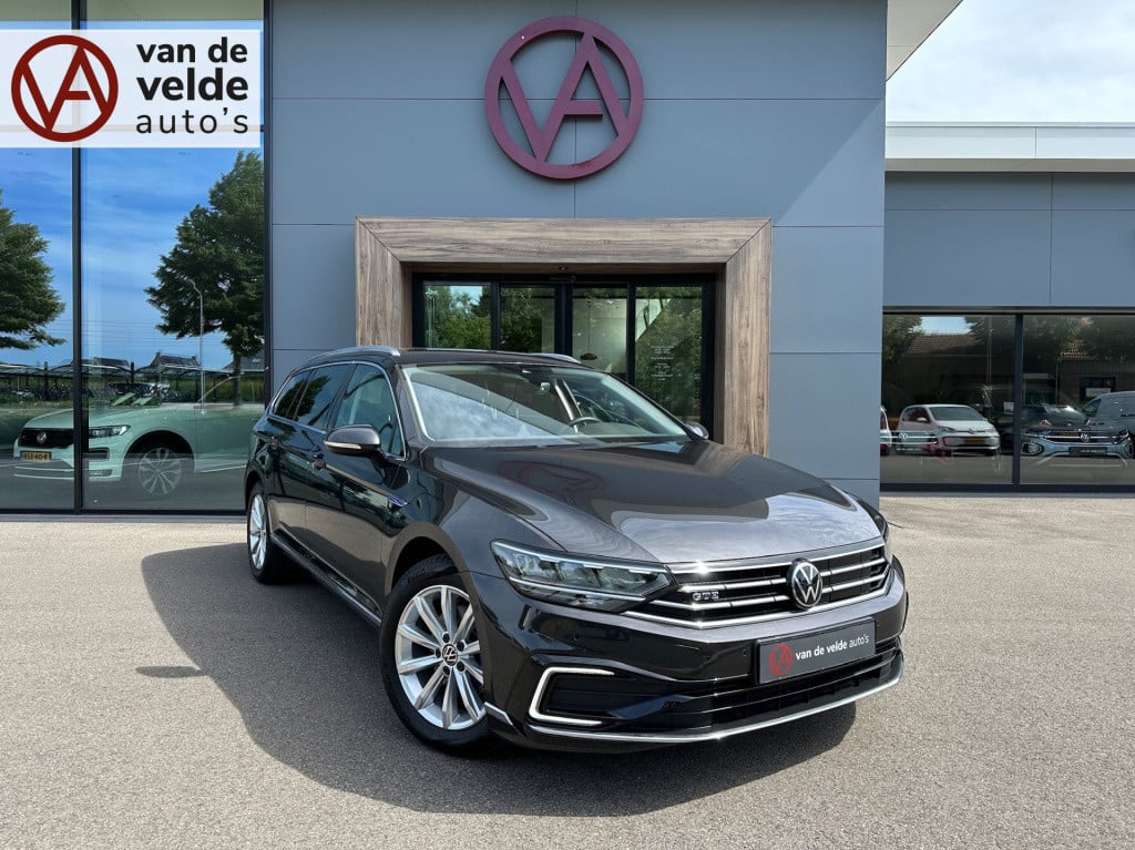 Volkswagen Passat variant 1.4 tsi phev gte | camera | dode hoek | navi | ca