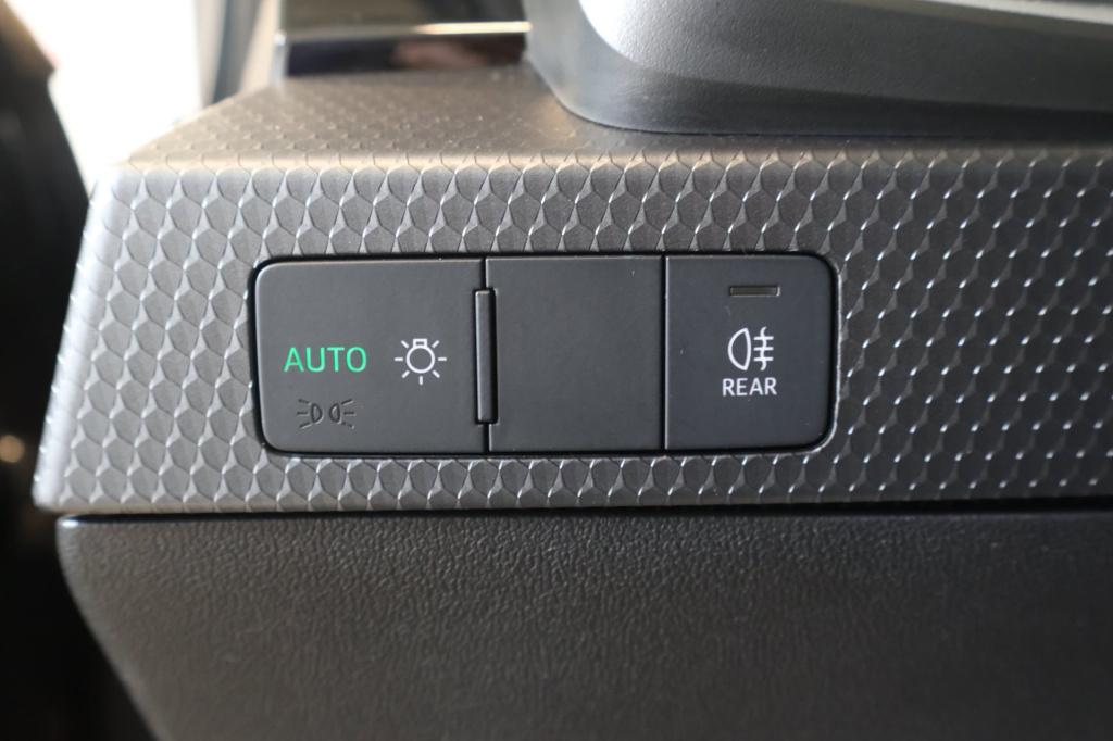 Audi A1 Sportback 25 tfsi advanced edition app connect, all season, pdc v+a