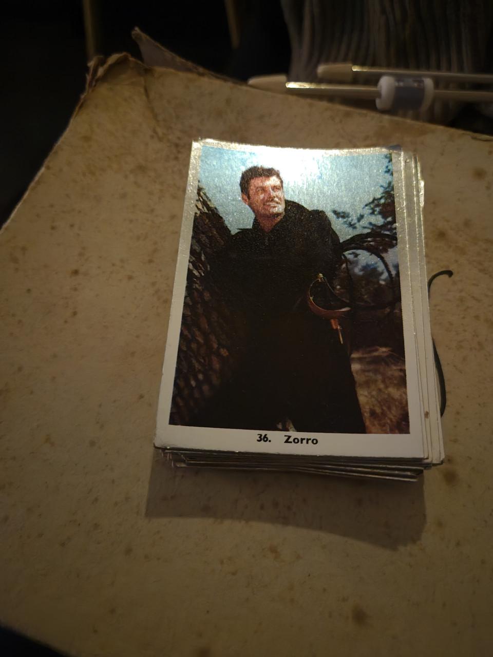 Silver cards monty gum