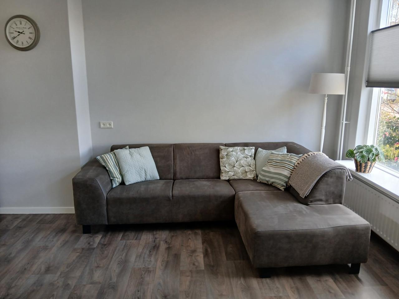 Leuke grijze hoekbank 250cm breed