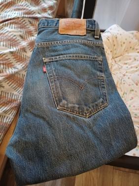 Te koop spijkerbroek Levi Strauss maat 33/32