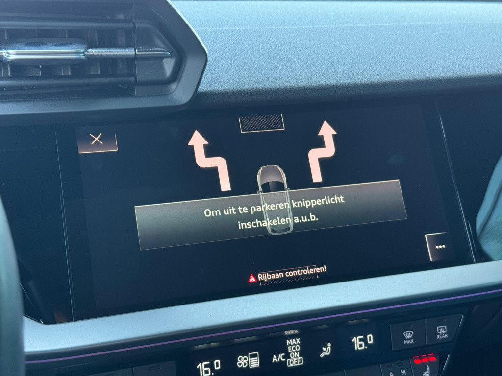Audi A3 sportback 45 tfsi e s edition competition * panoramadak * virtual c