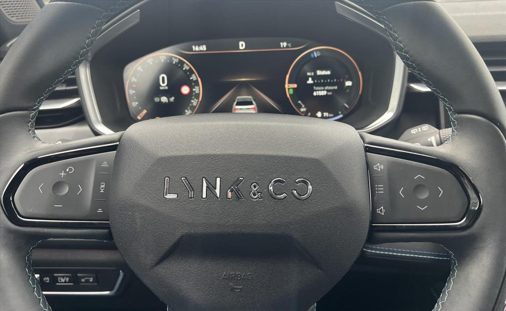 Lynk & Co 01 1.5 261pk phev 7dcth , panodak , adaptive cc , carplay