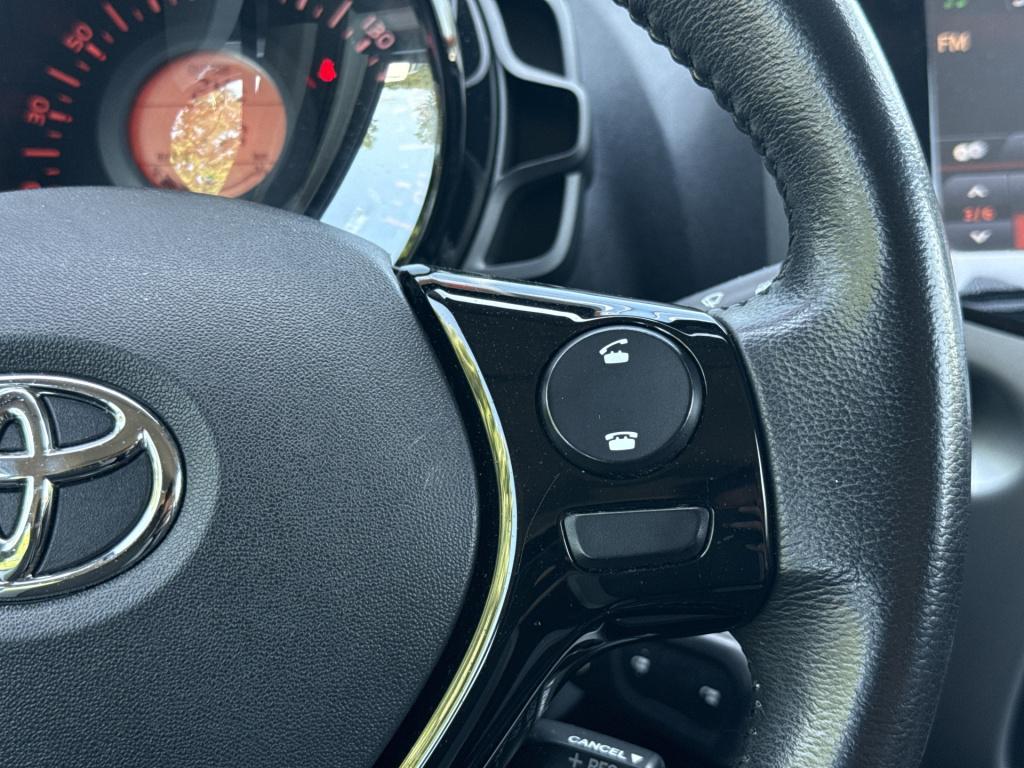 Toyota Aygo 1.0 vvt-i x-play | camera | carplay | cruisec. | navi