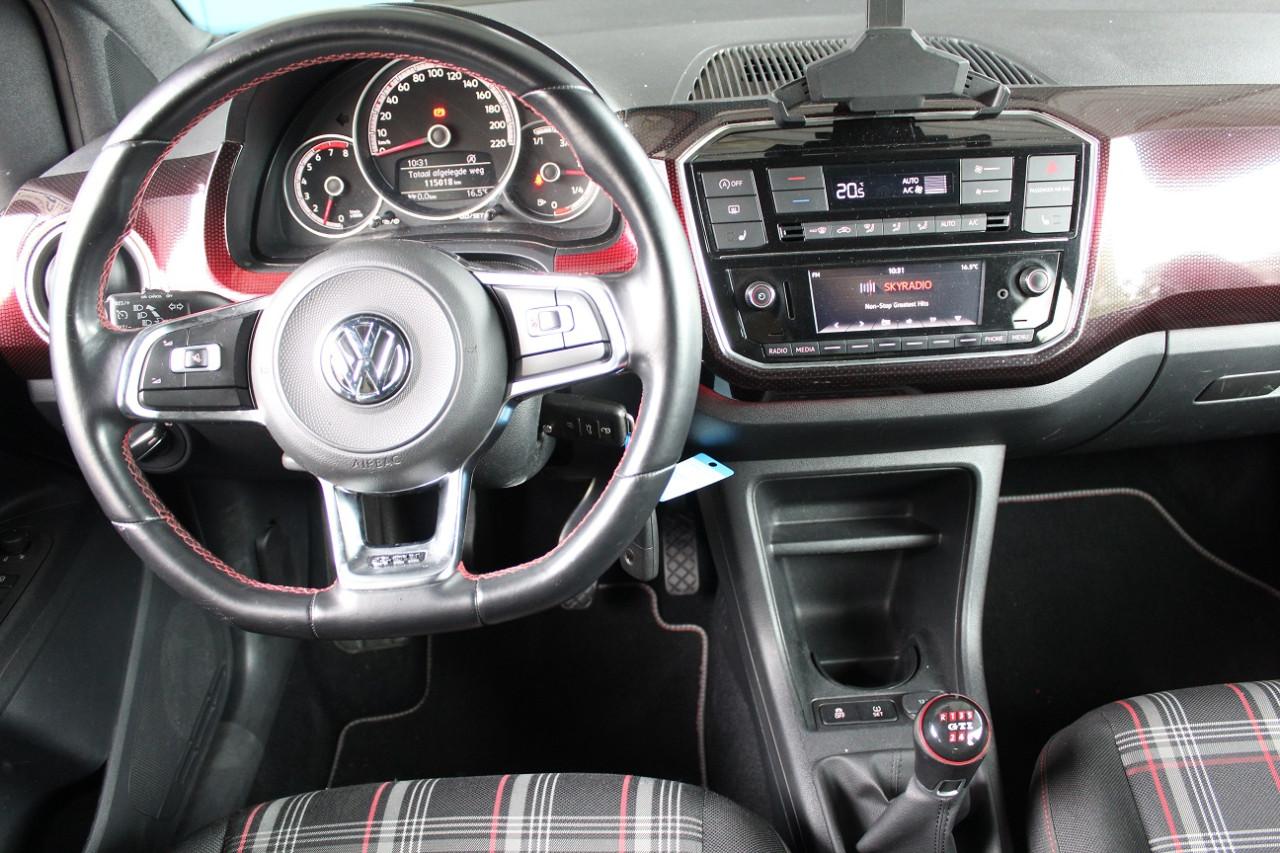Volkswagen UP TSI GTI